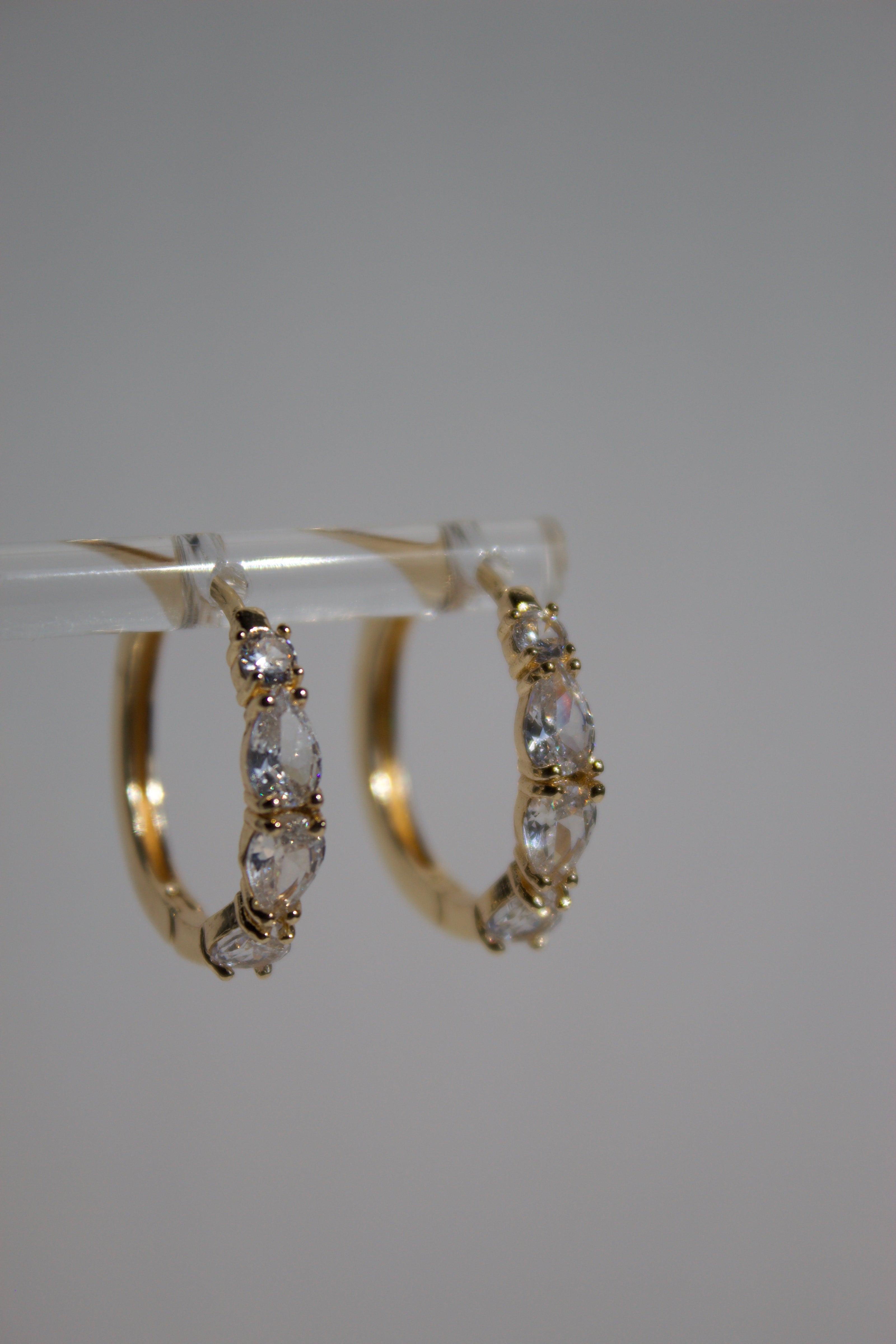 Aurelia Raindrops